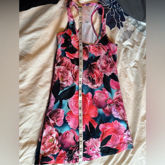 NWOT lululemon athletica Pink Floral Racerback Tank Top - Picture 5 of 8